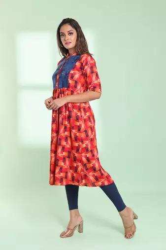 Red printed gathered rayon kurta with patchwork