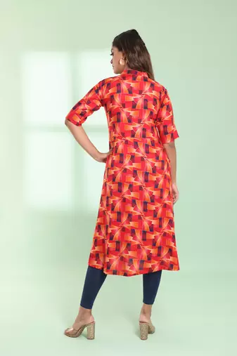 Red printed gathered rayon kurta with patchwork