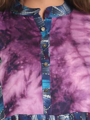 Blue printed gathered rayon kurta with patchwork 5