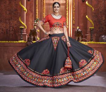 black Gamthi work Navratri Special lehenga choli with traditional dupatta for this navratri 3