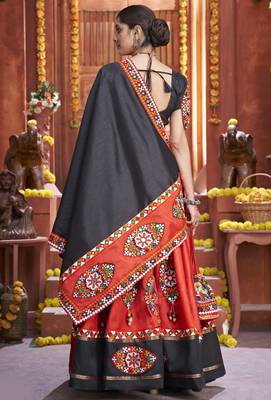 Red Gamthi Work Navratri Special Lehenga Choli With Traditional Dupatta 4
