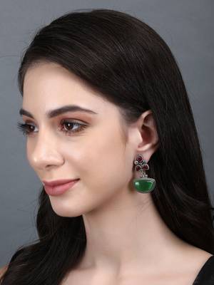 Elegant oxidised red and green earring set for women and girls 1