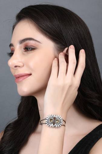 Classic oxidised grey bracelet for women and girls
