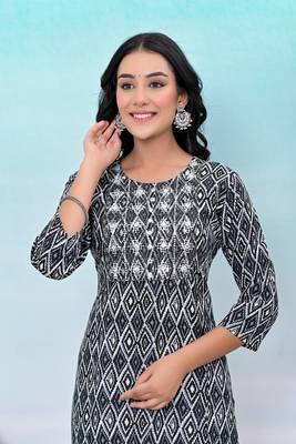 Black printed embroidered work rayon straight kurta 4