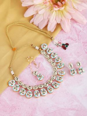 Golden kundan necklace set 2