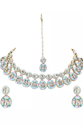 Golden kundan necklace set