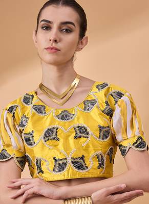 Yellow Georgette Printed Saree With Stitched Blouse 4