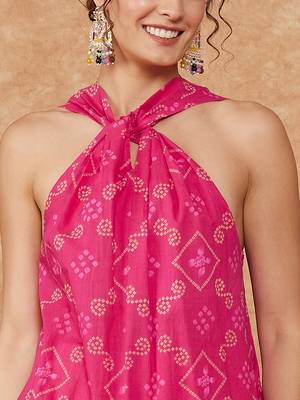 FUCHSIA S PRINT TWISTED NECKLINE KURTA PANT SET 6