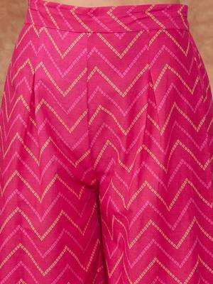 FUCHSIA S PRINT TWISTED NECKLINE KURTA PANT SET 7