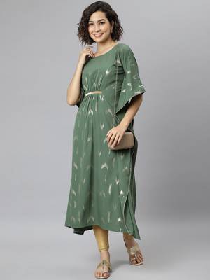 Janasya women's green crepe geometric print kaftan kurta 2