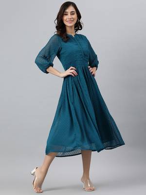 Janasya women's teal chiffon self design flared kurta 2