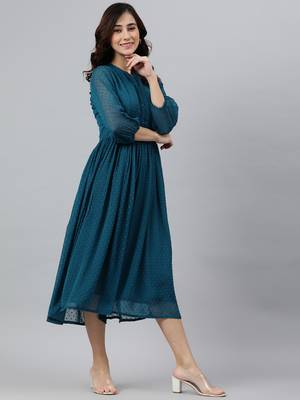 Janasya women's teal chiffon self design flared kurta 3