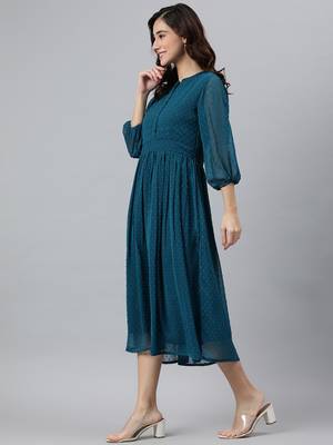 Janasya women's teal chiffon self design flared kurta 4
