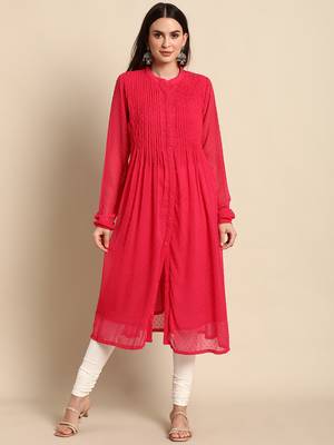 Janasya women's pink chiffon self design frontslit kurta 2
