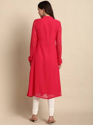 Janasya women's pink chiffon self design frontslit kurta 4