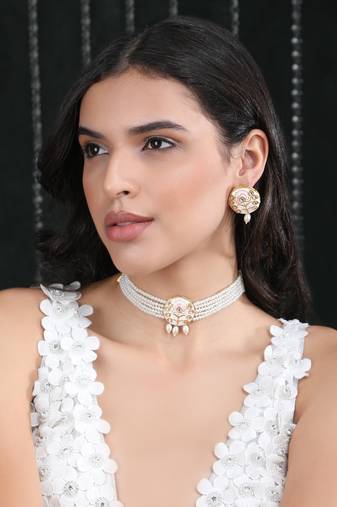 Gold-plated & white kundan & pearls studed choker necklace set