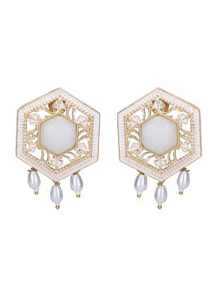 Gold-plated & white kundan & pearls studed choker necklace set 5