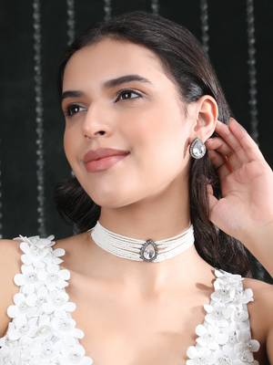 Gold-plated & white kundan & pearls studed choker set 1