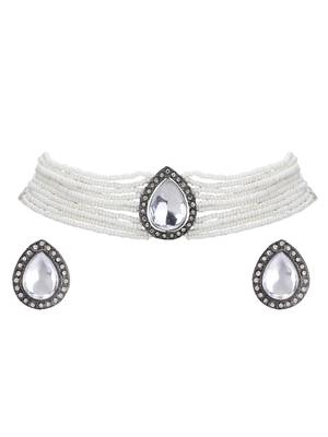 Gold-plated & white kundan & pearls studed choker set 3