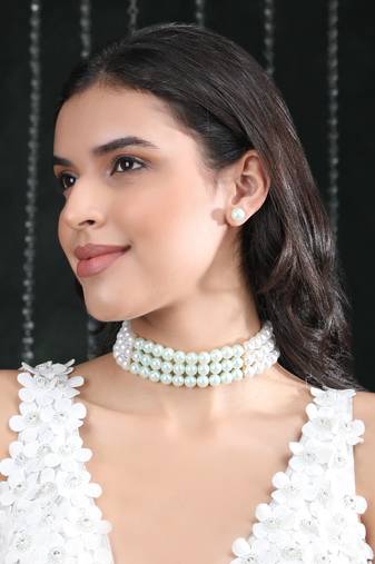 Gold-plated pearls studded layered necklace set