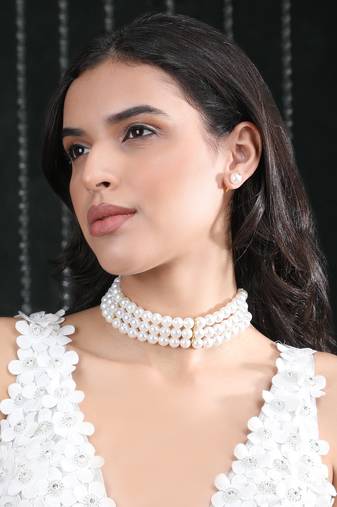 Gold-plated antique pearl studded necklace set