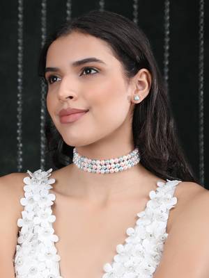 Gold-plated pearls studded layered jewellery set 1