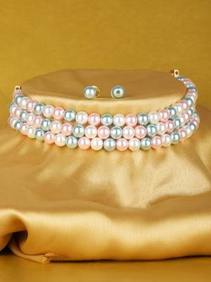 Gold-plated pearls studded layered jewellery set 2