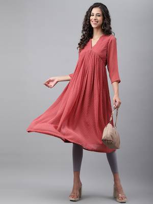 Janasya women's pink dobby chiffon self design empire kurta 2