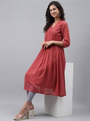 Janasya women's pink dobby chiffon self design empire kurta 3