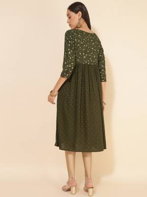 Janasya women's olive rayon yoke foil printed a-line kurta 4