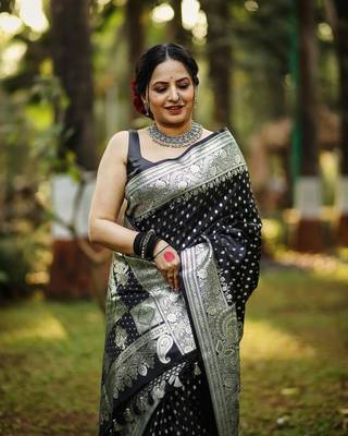 Black Color Woven Banarasi Soft silk Women'S Saree 6