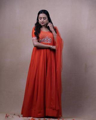 Wedding wear chinnon gown with dupatta set 1