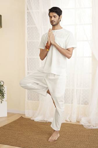 Men'S White Cotton Kurta Pyjama Set