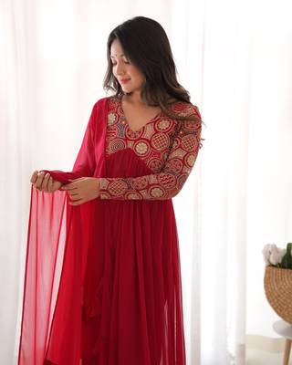Heavy Designer Festive Wear Anarkali Salwar Suit Collection 2