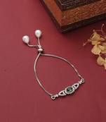 Single Green Stone Bracelet