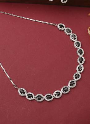 Pure Black Necklace Set With Earrings 3