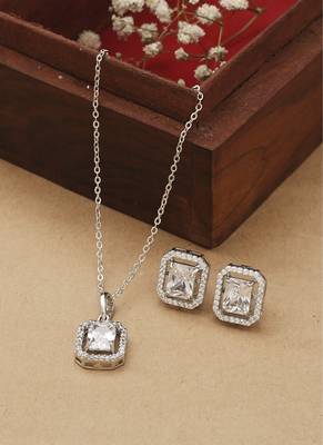 Square Shaped Pendant Set With Small Earrings 2