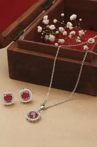 Rose Pink Elegant Pendant Set