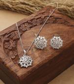 Silver Floral Pendant Set