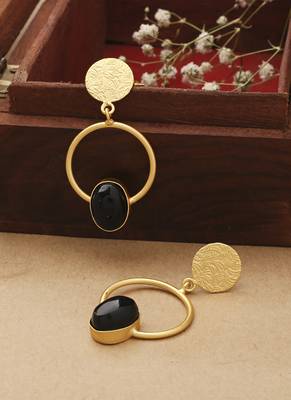 Round Gold Earrings With Black Stone 2
