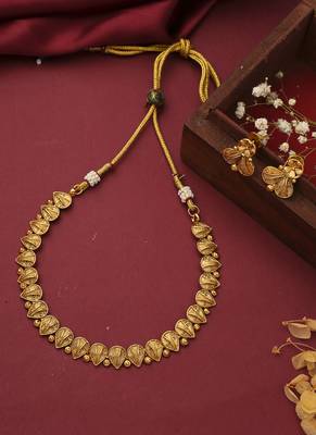 Gold Plated Leaf Shaped Necklace Set With Matching Earrings 1