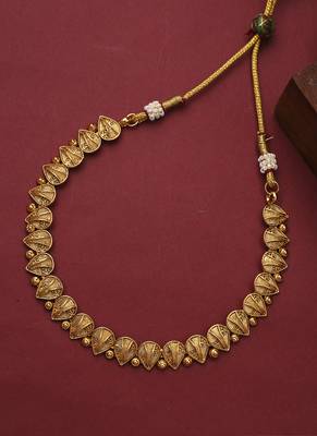 Gold Plated Leaf Shaped Necklace Set With Matching Earrings 3