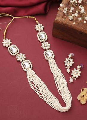 White Gold Beaded Jewellery With Floral Earrings 1