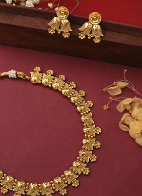 Antique Round Gold Plated Necklace Set With Earrings 3