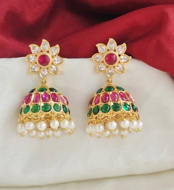 Gold toned kemp jhumka jhumki earrings 1