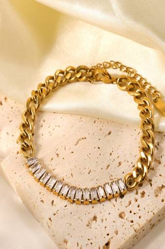 White zircon 18k goldplated curb chain bracelet
