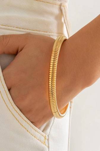 Gold plated 12mm snake bangle