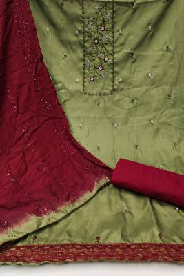 Green colour with embrodiery work chanderi cotton semi stitched dress with unstitehed bottom 2
