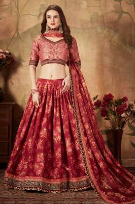 MAROON & PEACH COLORED DORI, ZARI, AND SEQUINS EMBROIDERED & DIGITAL FLORAL PRINTED ORGANZA PARTY WEAR LEHENGA 1