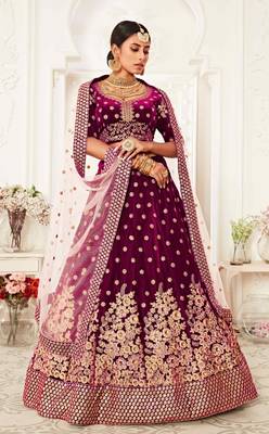 ENGAGING PURPLE ZARI, SEQUINS AND THREAD EMBROIDERED VELVET FABRIC LEHENGA CHOLI FOR DULHAN 4